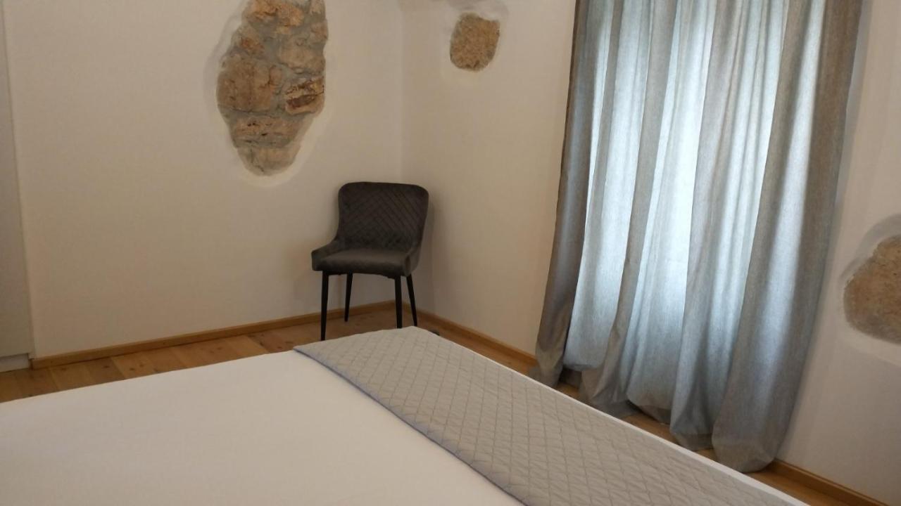 Vikou House Villa Yírion Eksteriør billede