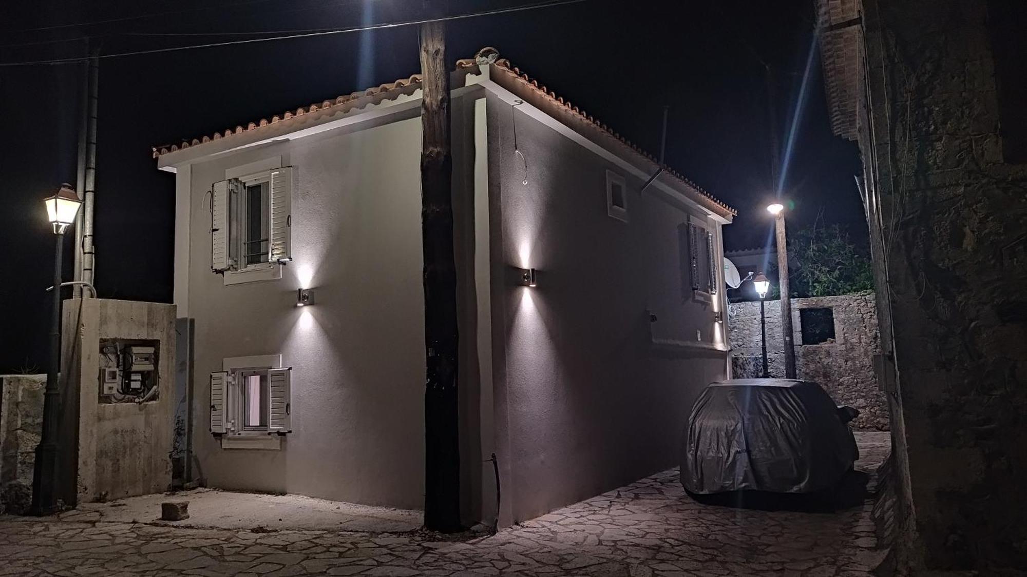 Vikou House Villa Yírion Eksteriør billede